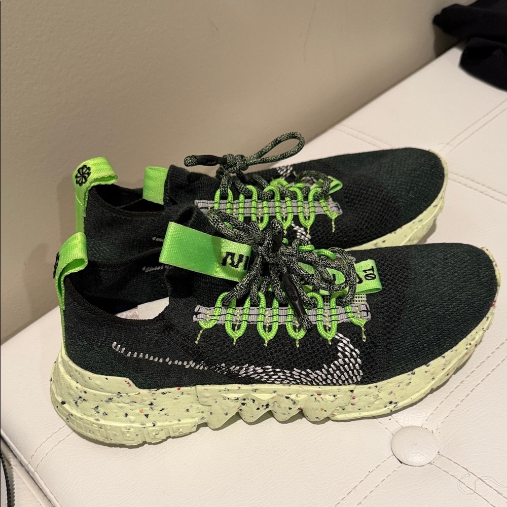 Nike Space Hippie Green